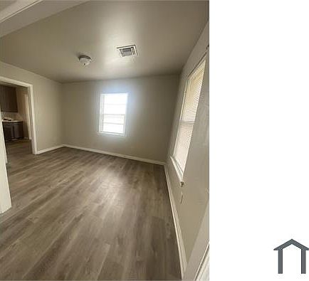 3rd image of 1524 Park Cir