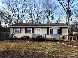 43 Ardmour Dr, Mastic, NY 11950