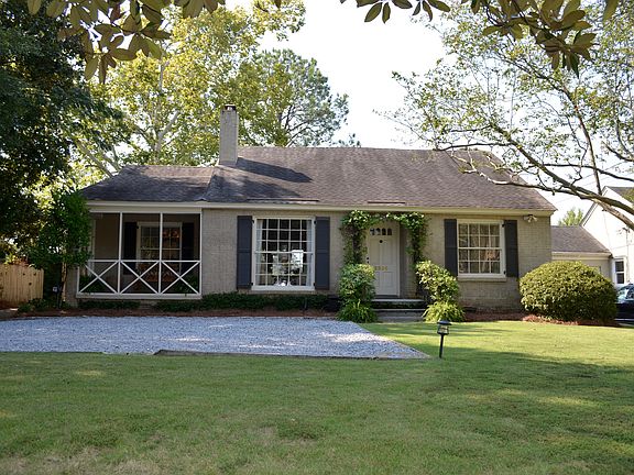 2nd image of 2266 Country Club Dr