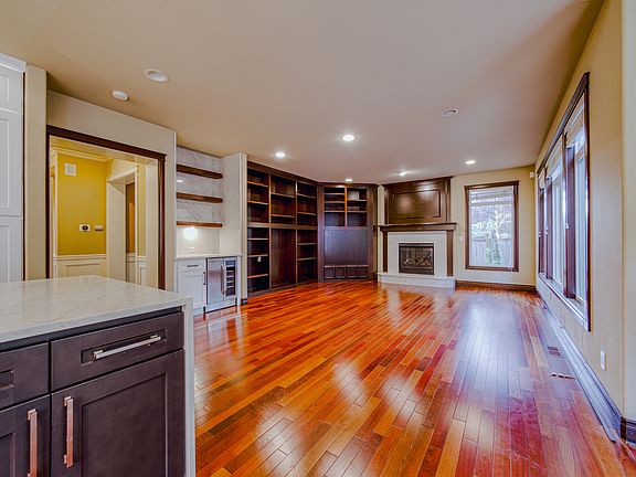 4th image of 15737 NE 119th Ct