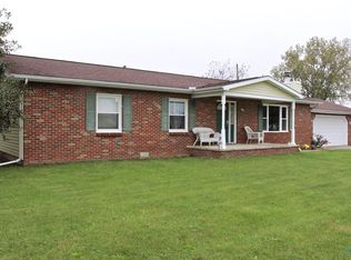 17615 Brim Rd, Bowling Green, OH 43402