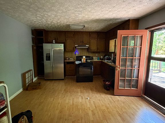 4th image of 2235 Bristol Ct
