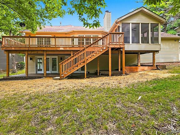 3rd image of 12 Scarlet Oak Ct