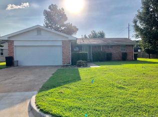 1821 S Date Ave, Broken Arrow, OK 74012