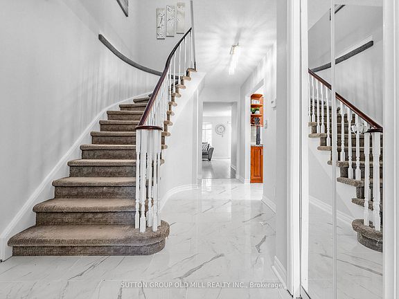 5th image of 1629 Dewberry Cres