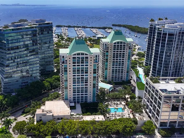 3400 SW 27th Ave APT 902, Miami, FL 33133