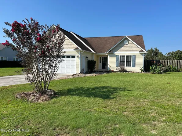 176 Lewis Road, Hampstead, NC 28443