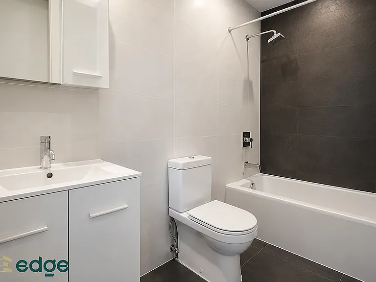 274 Jefferson St #1A — Photo 8