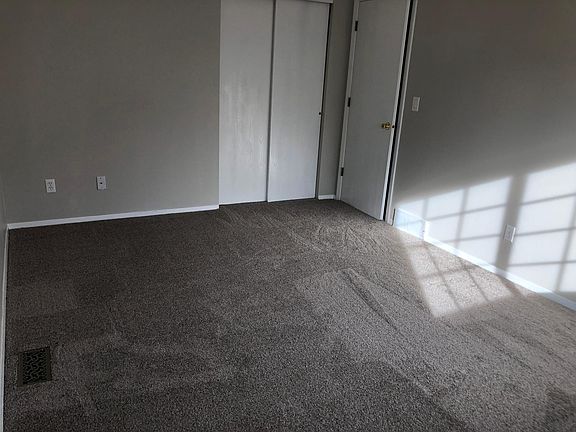 Upper Level Bedroom 1