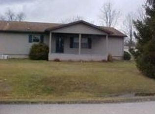 313 Rt 3, Elizabeth, WV 26143