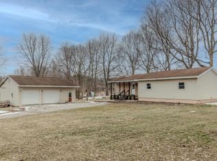 4445 N 1st Pl, Leesburg, IN 46538