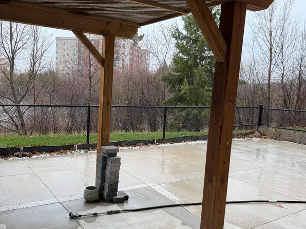 76 Tatra Cres N, Brampton, ON L6Y 0K6