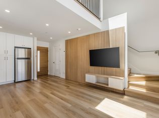 13351 W Otsego St, Sherman Oaks, CA 91423
