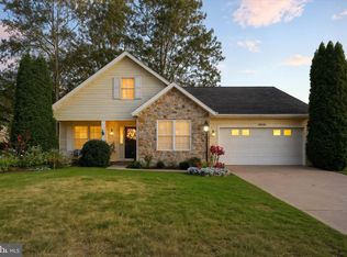 5985 Greenbriar Ter, Fayetteville, PA 17222