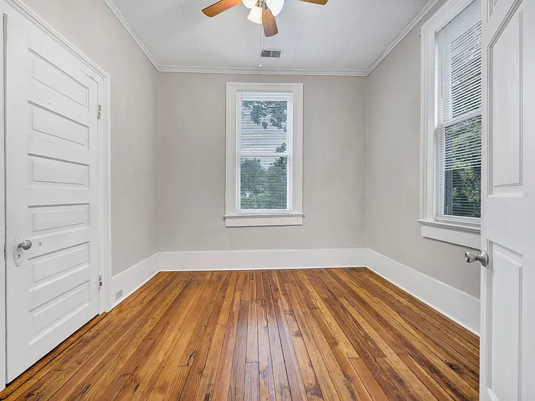 614 Heidt St — Photo 23