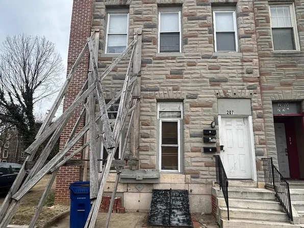 207 N Carey St, Baltimore, MD 21223