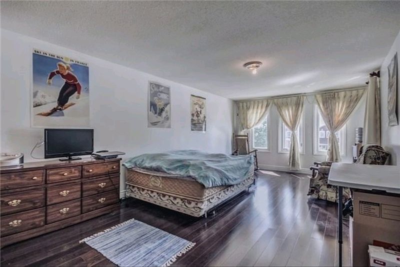 Toronto House for rent - 3 Bedrooms — photo 6