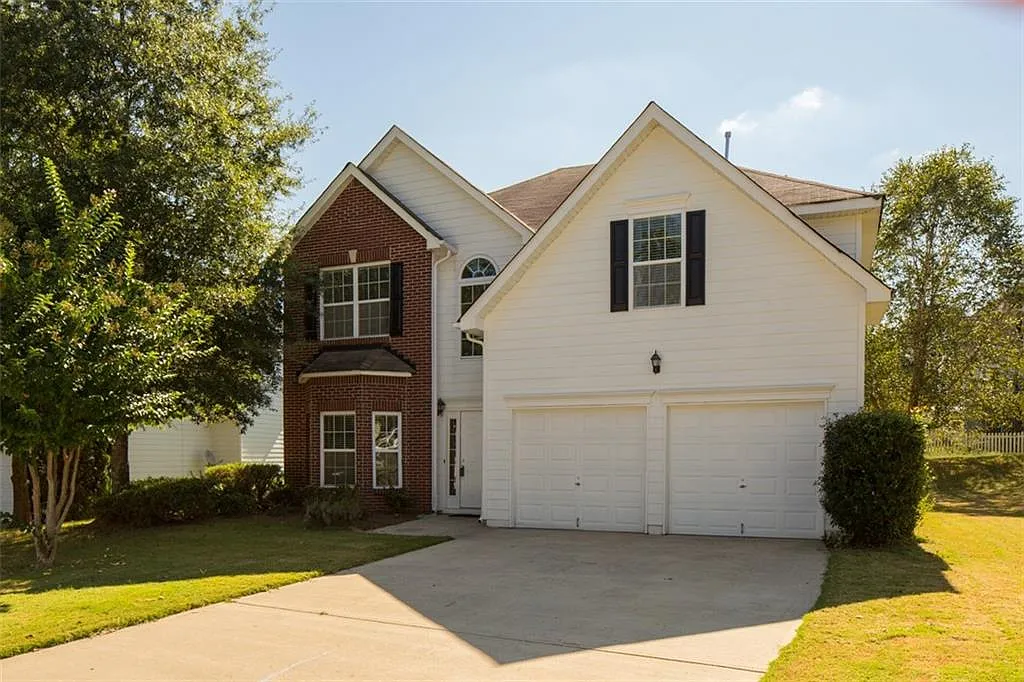 5 bed, 3.0 bath, 2896 sqft, $2,700 — Photo 1
