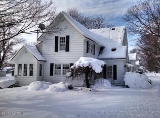 405 W Main St, Hopkins, MI 49328
