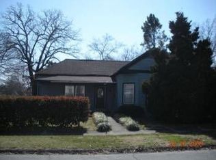 752 Bates St, Batesville, AR 72501
