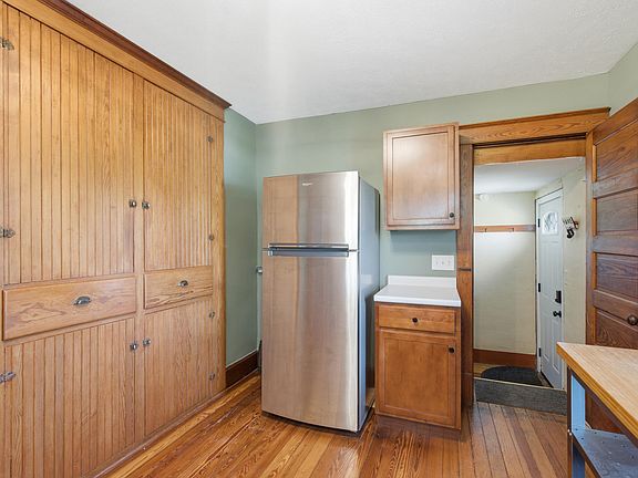 5th image of 24144 Alvord Ave