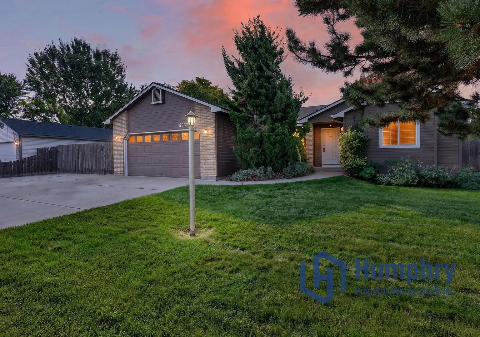 Meridian home with plenty of space, large yard and RV parking — Photo 3