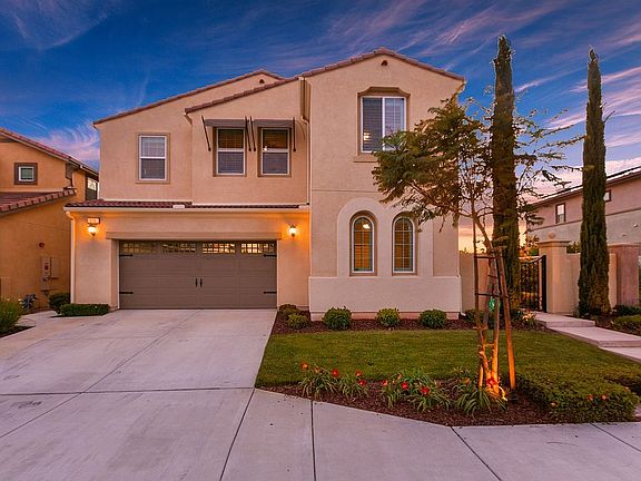 3rd image of 918 Tucana Dr