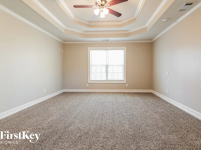 715 Roland Manor Dr — Photo 8