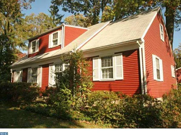107 Tanglewood Ln, Newark, DE 19711