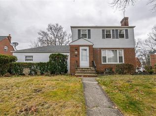 1891 Beverly Hills Dr, Euclid, OH