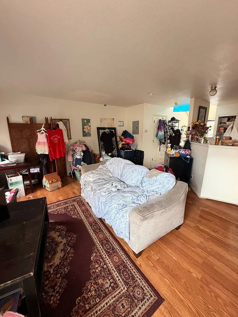 Spacious Aurora Townhome Convenient Location! — Photo 4