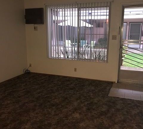 2nd image of 504 E Elm St APT 17