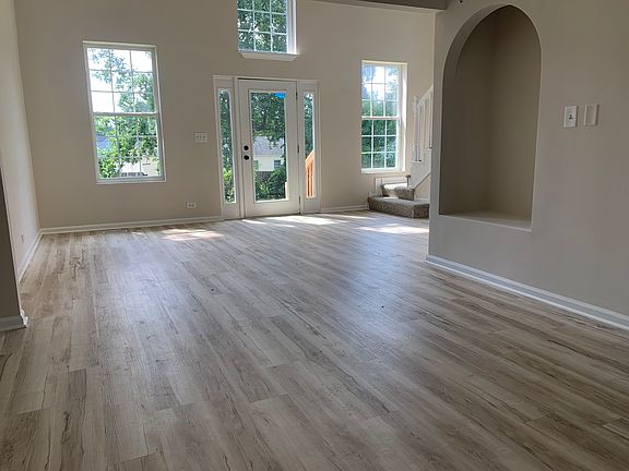 4th image of 949 Harriet Ave