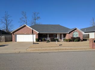 1303 Katrina Dr, Bryant, AR 72022