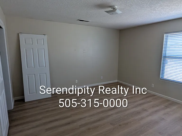 5060 Mira Vista Dr NE — Photo 15