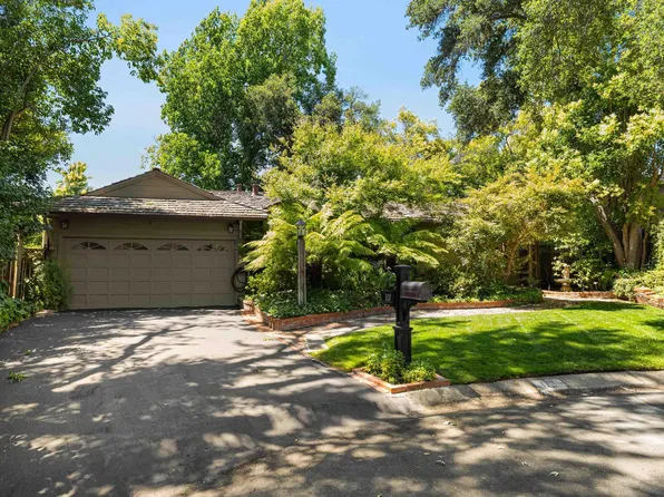 107 Burns Ct, Pleasant Hill, CA 94523