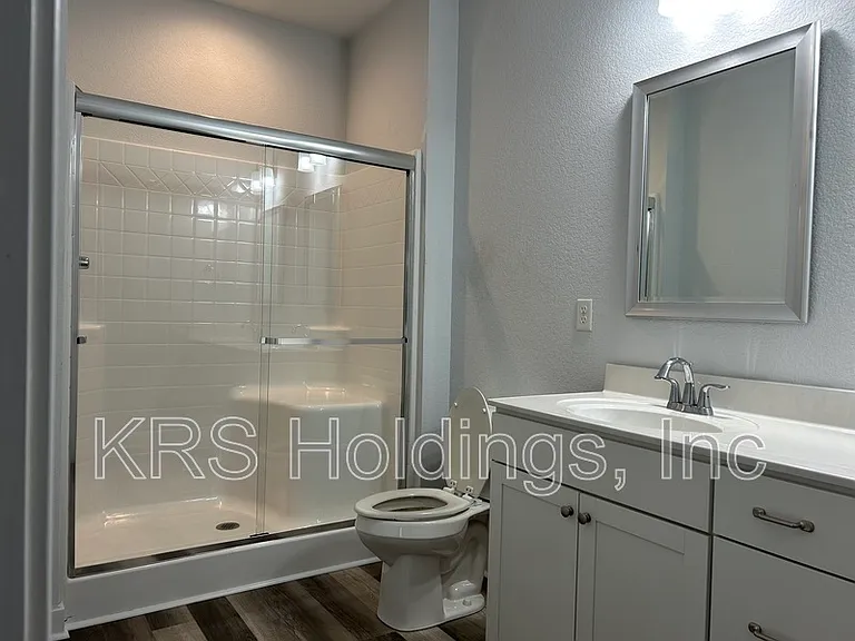 4724 Kilby Dr — Photo 9