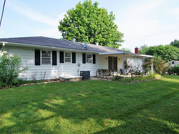 4th image of 1318 S Highland Ct