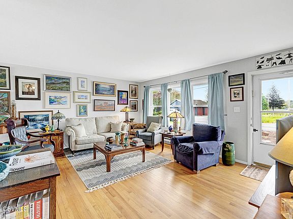 4th image of 1512 Saint Mary St