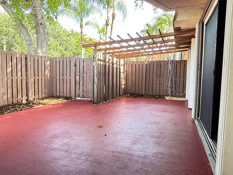 1701 S Coral Ter #1701 — Photo 2