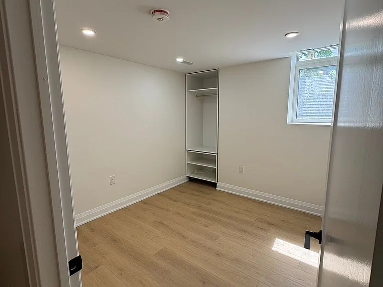 50 Mill Ln #BSMNT — Photo 6