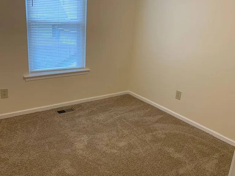 4941 Cliffony Dr — Photo 12