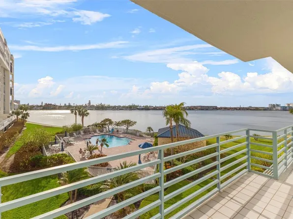 7974 Sailboat Key Blvd S APT 201, South Pasadena, FL 33707