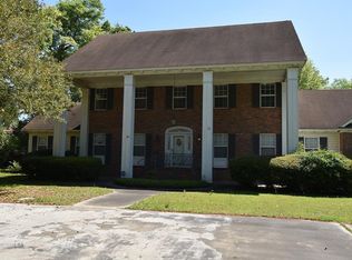 35 S Church St, Summerton, SC 29148