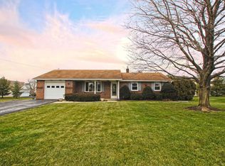 1015 Apple Blossom Rd, Easton, PA 18040