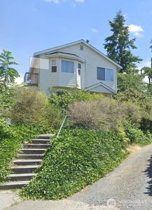 4812 33rd Avenue NE, Seattle, WA, 98105