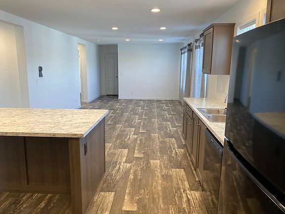 4th image of 59574 Bart Ln