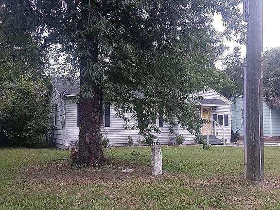 3rd image of 1231 Kenmore St