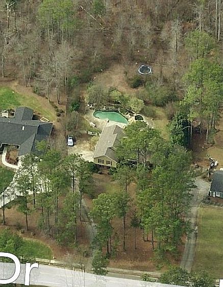 2nd image of 1066 Lake Charles Dr