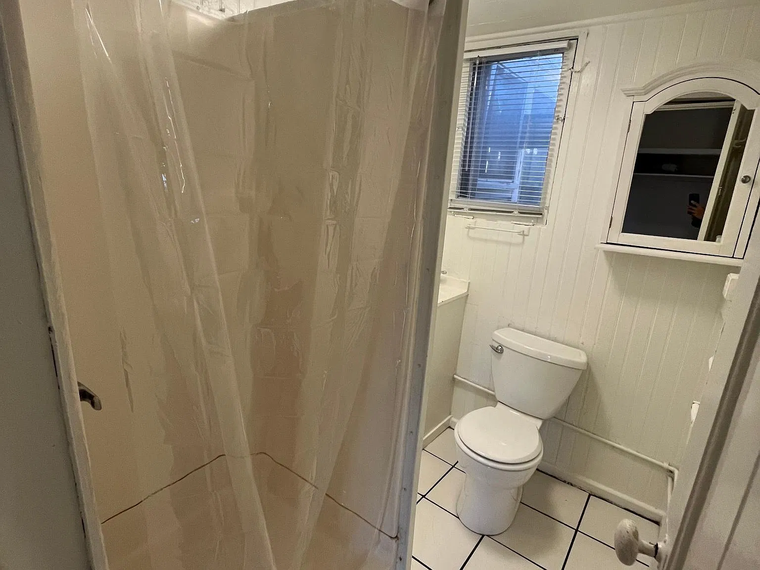 Studio, $1,900 — Photo 4
